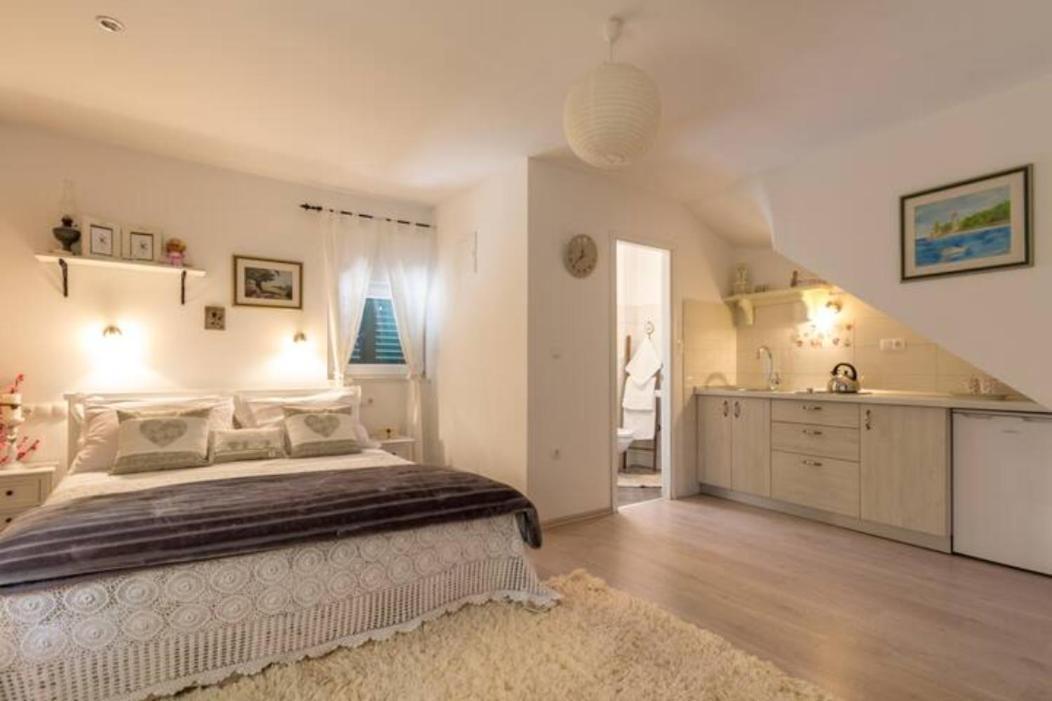 Rusticus Domus Apartment Split