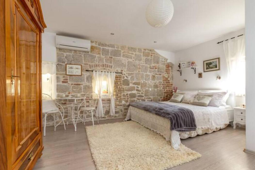 Apartment Rusticus Domus Split