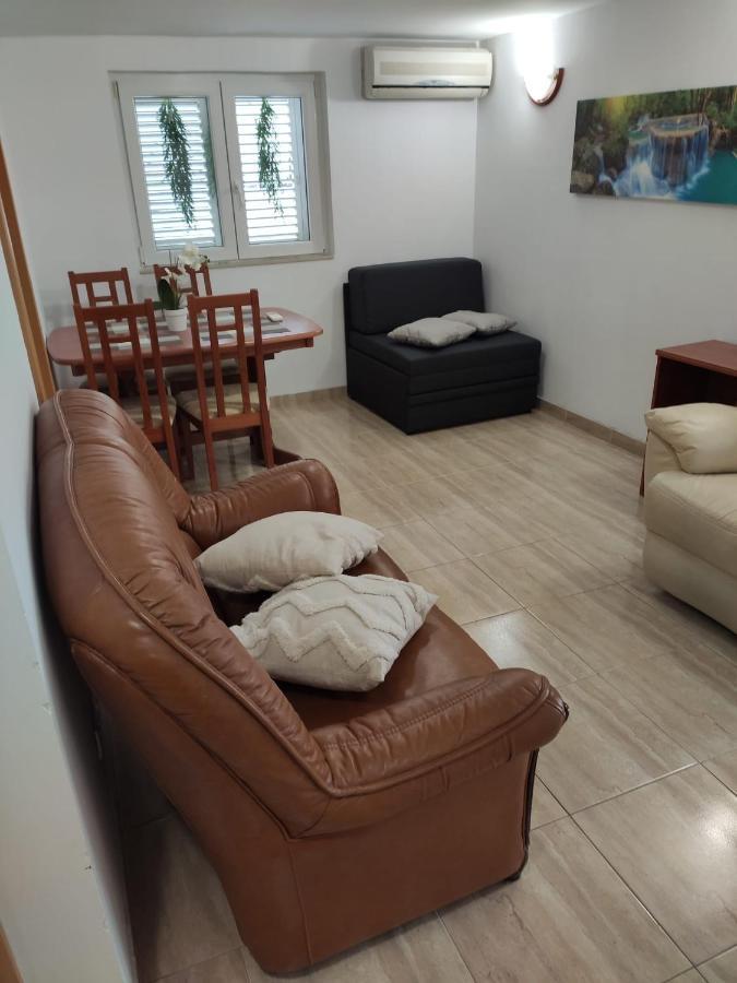 Lovely In Split, Close To Attractions Apartment *