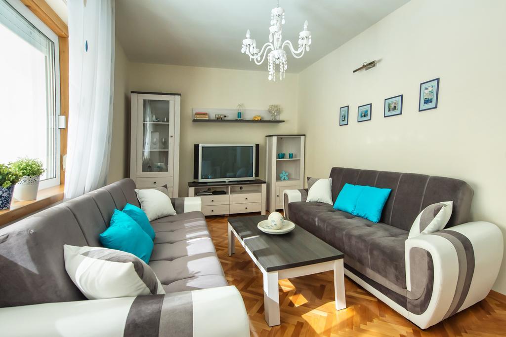 Apartman Carmela *