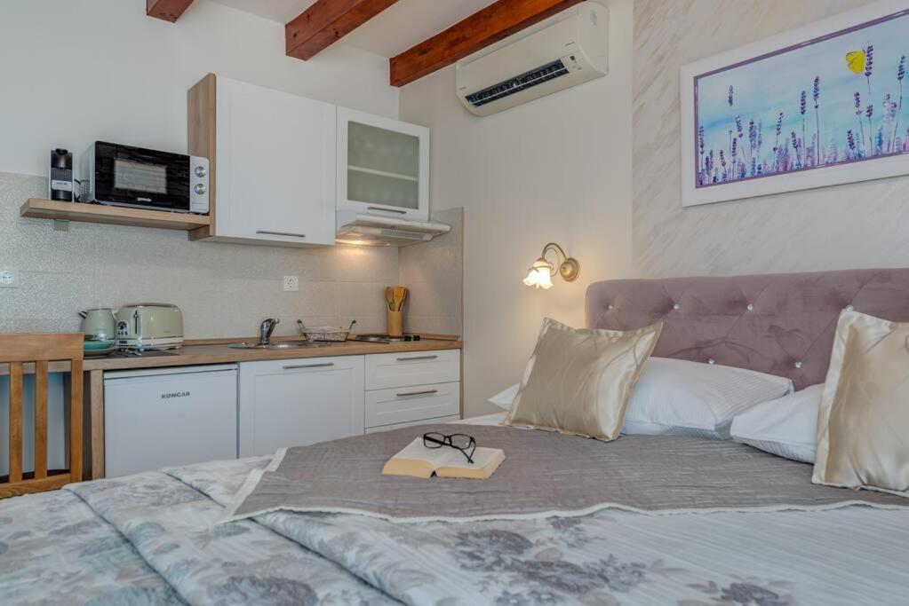 Diva 2,stylish Centrally Located Near Apartman