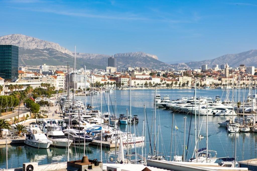 Apartment In With Sea View, Balcony, Air Conditioning, Wifi 5141-1 *