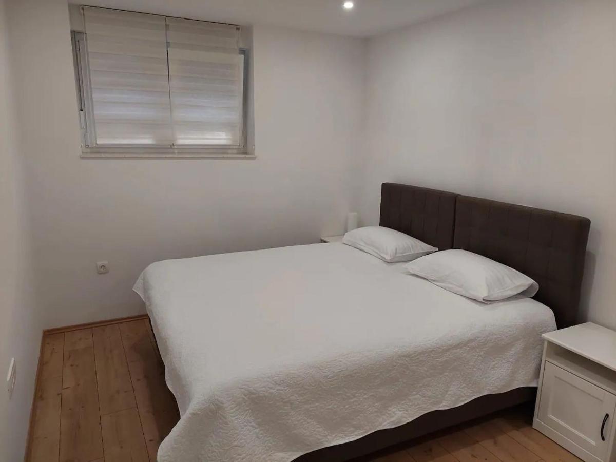 Lutikano Apartment *