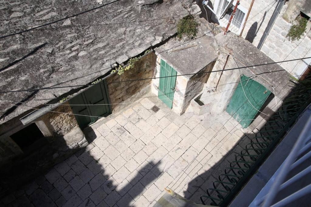 Monfrina 1, Luxury With Balcony In The Old Town *