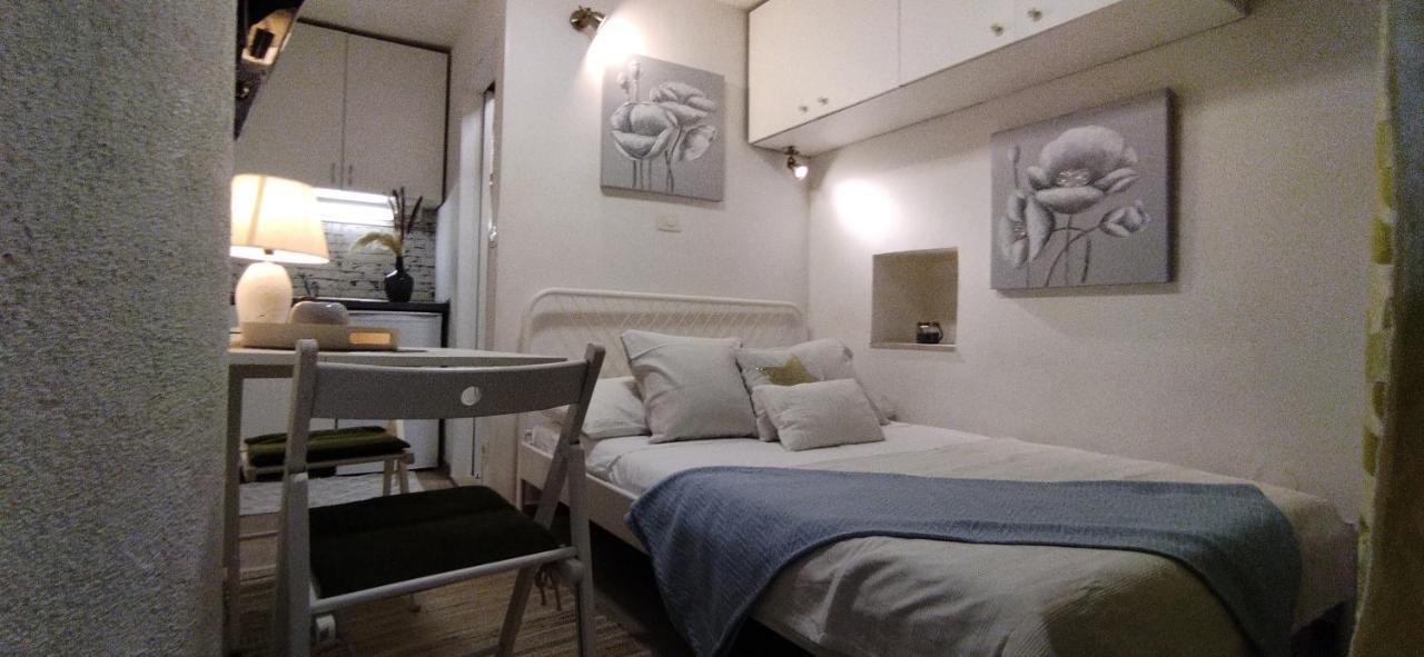 Apartamento Tiny In Center Stone House