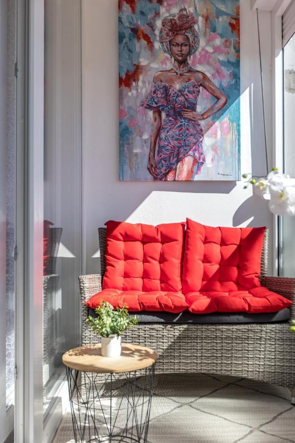 Desert Rose Apartment