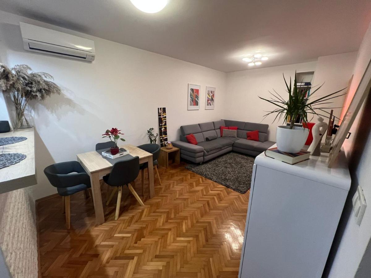 Mm - 5 Min By Car To The & Center - Free Public Parking Apartment *