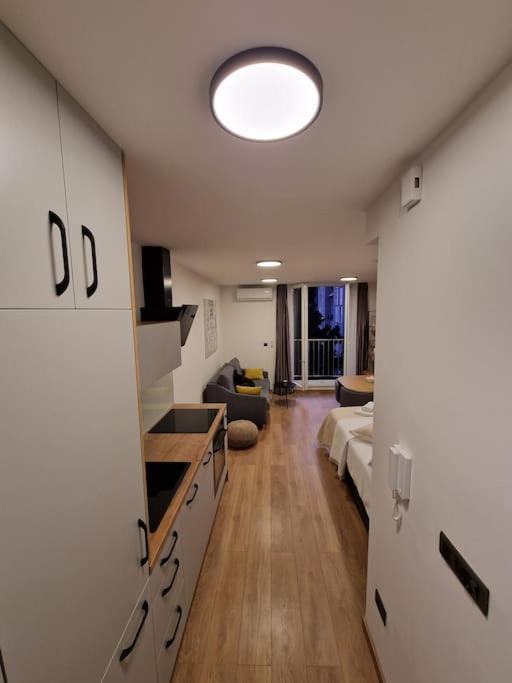 G-in-st Apartment Split