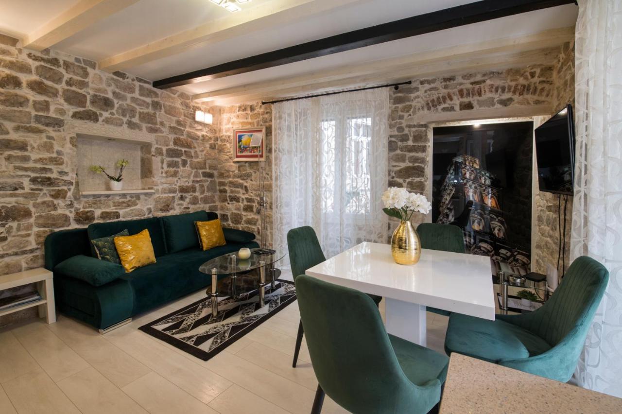 Apartment Stone *