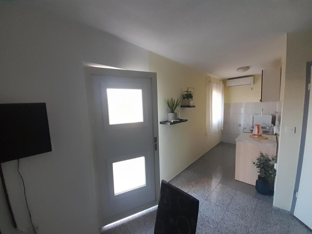 Apartment Dotur *