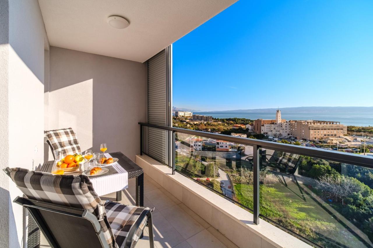 Golden View 8 Apartment