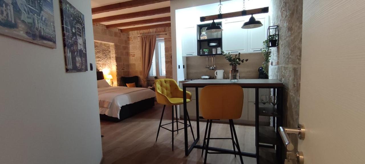 Lana Apartment *