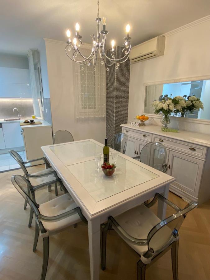 Apartment Sandra, With 2 Bathroom, Wi-fi, Private Parking *