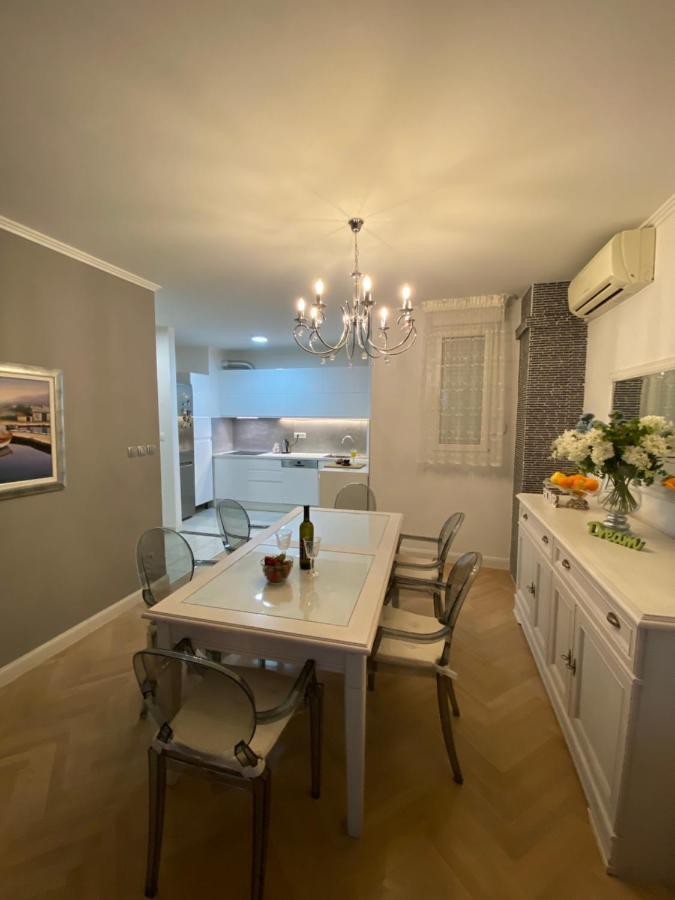 Sandra, With 2 Bathroom, Wi-fi, Private Parking