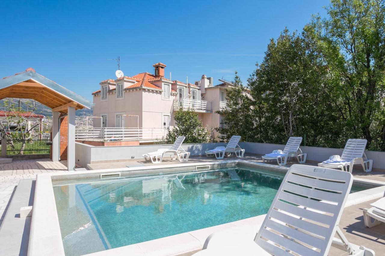 Appartement Family Friendly With A Swimming Pool - 21026