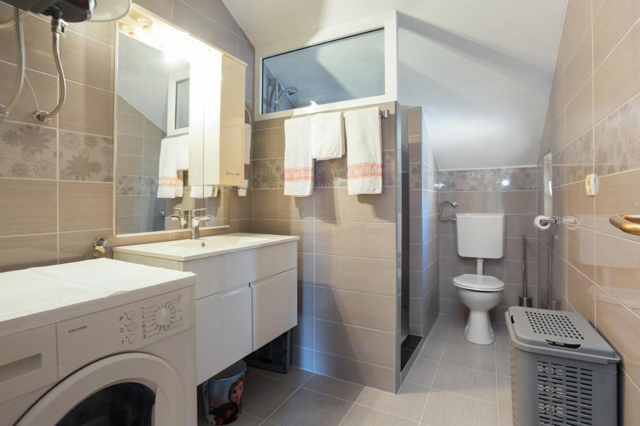 Family Friendly With A Swimming Pool - 21026 Appartement Split