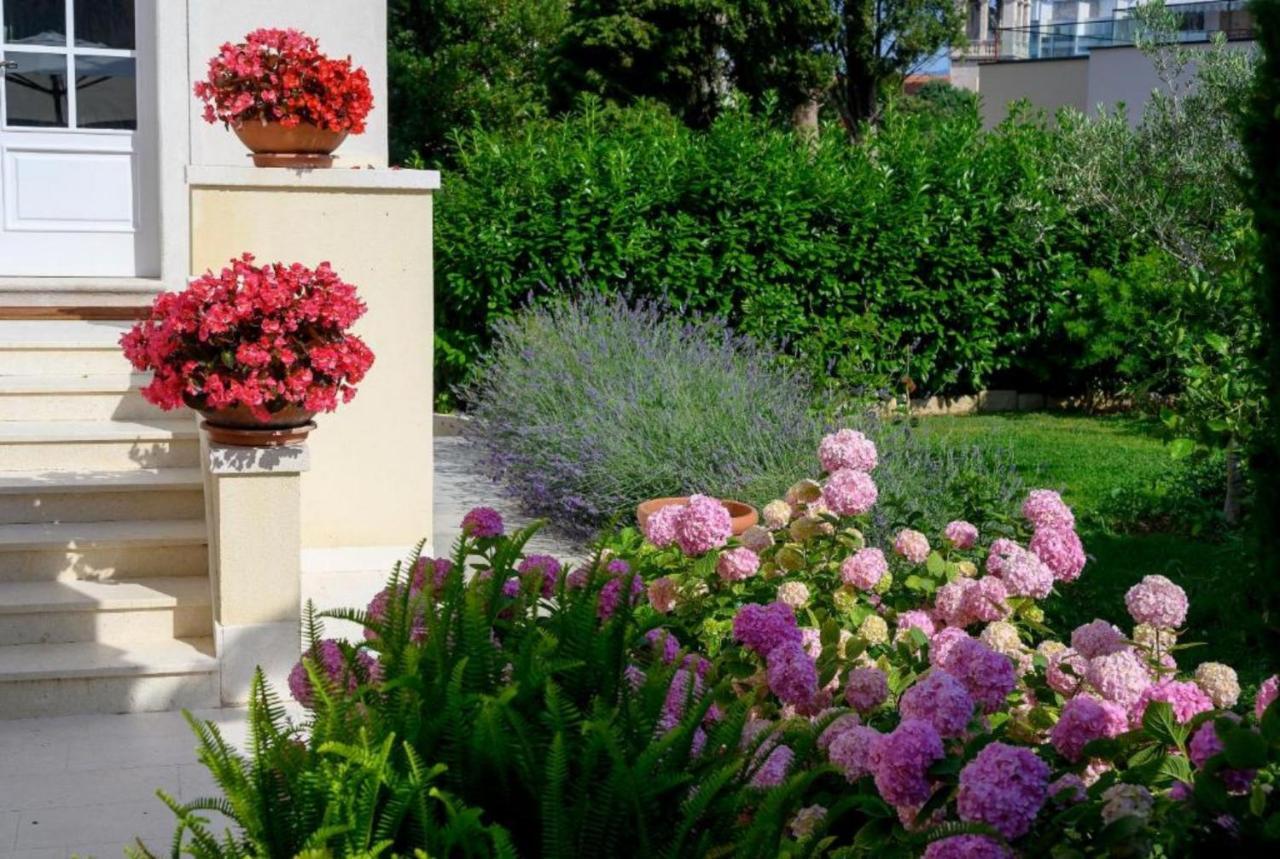Palace Schoen Milesi - Esense Of Prestige - Private Pool - Free Parking - Old Money Style Luxury - Walking Distance To The Old Town, The And Amenities - Buralux 4*