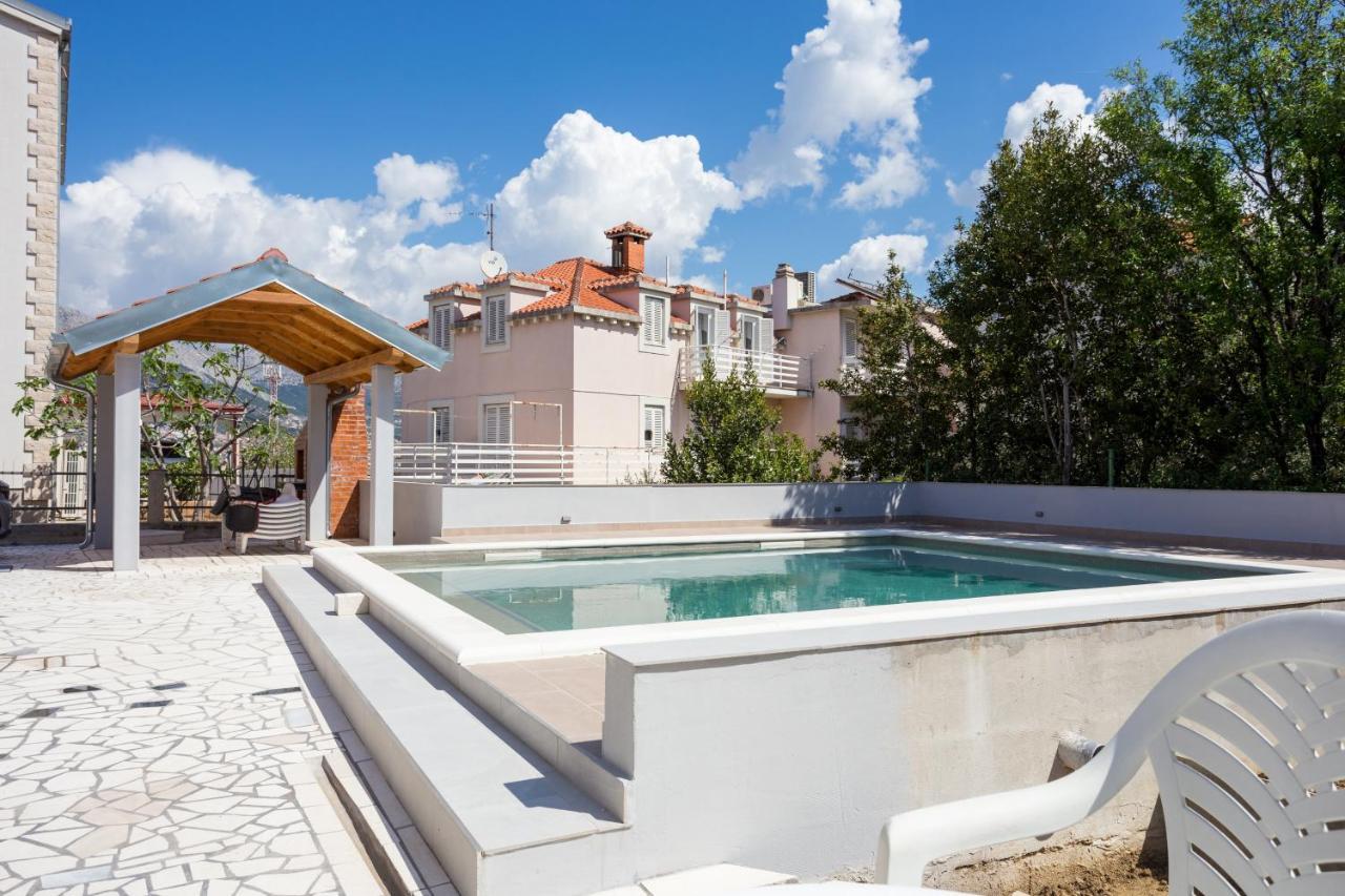 Family Friendly With A Swimming Pool - 21026 Appartement