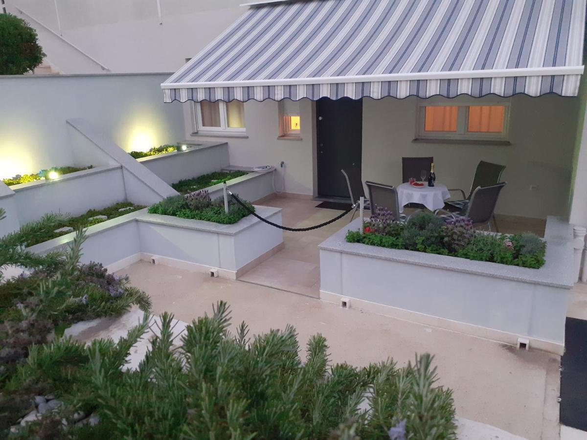 Znjan 50m ----seasun&relax---- Location Apartamento