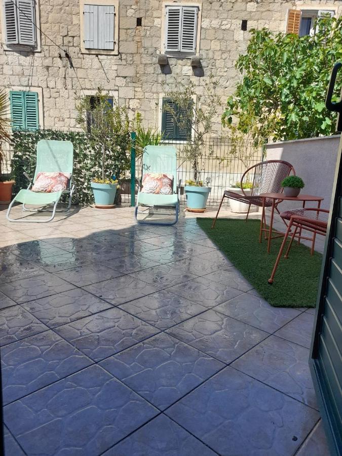 Apartment & Lasta *