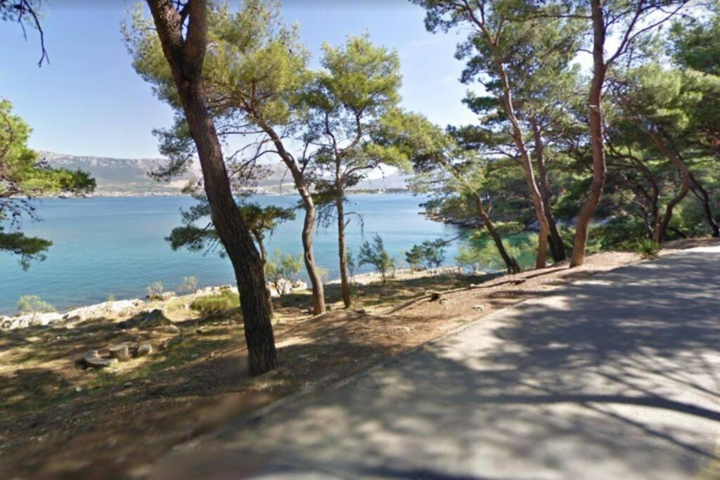 Marjan Park, Peaceful Family Place, Free Parking, 2 Minute From Beach Apartment *