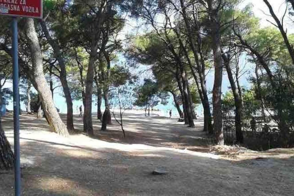 Apartment Marjan Park, Peaceful Family Place, Free Parking, 2 Minute From Beach Split