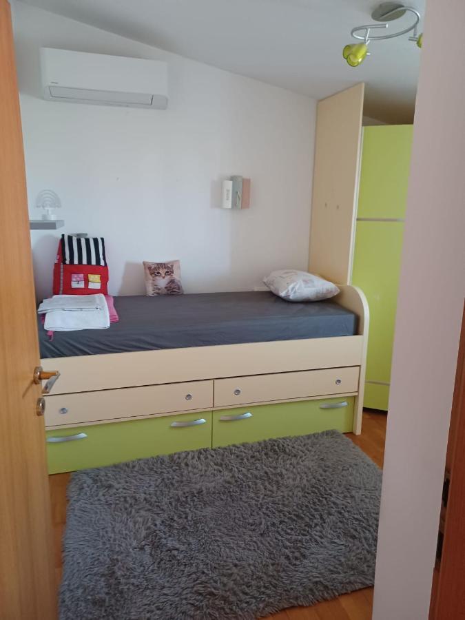 J&m Appartement Split