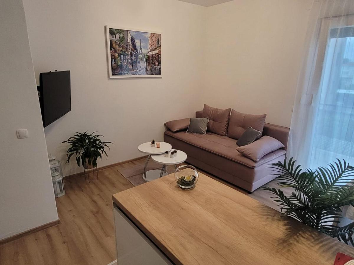 Apartment 3m