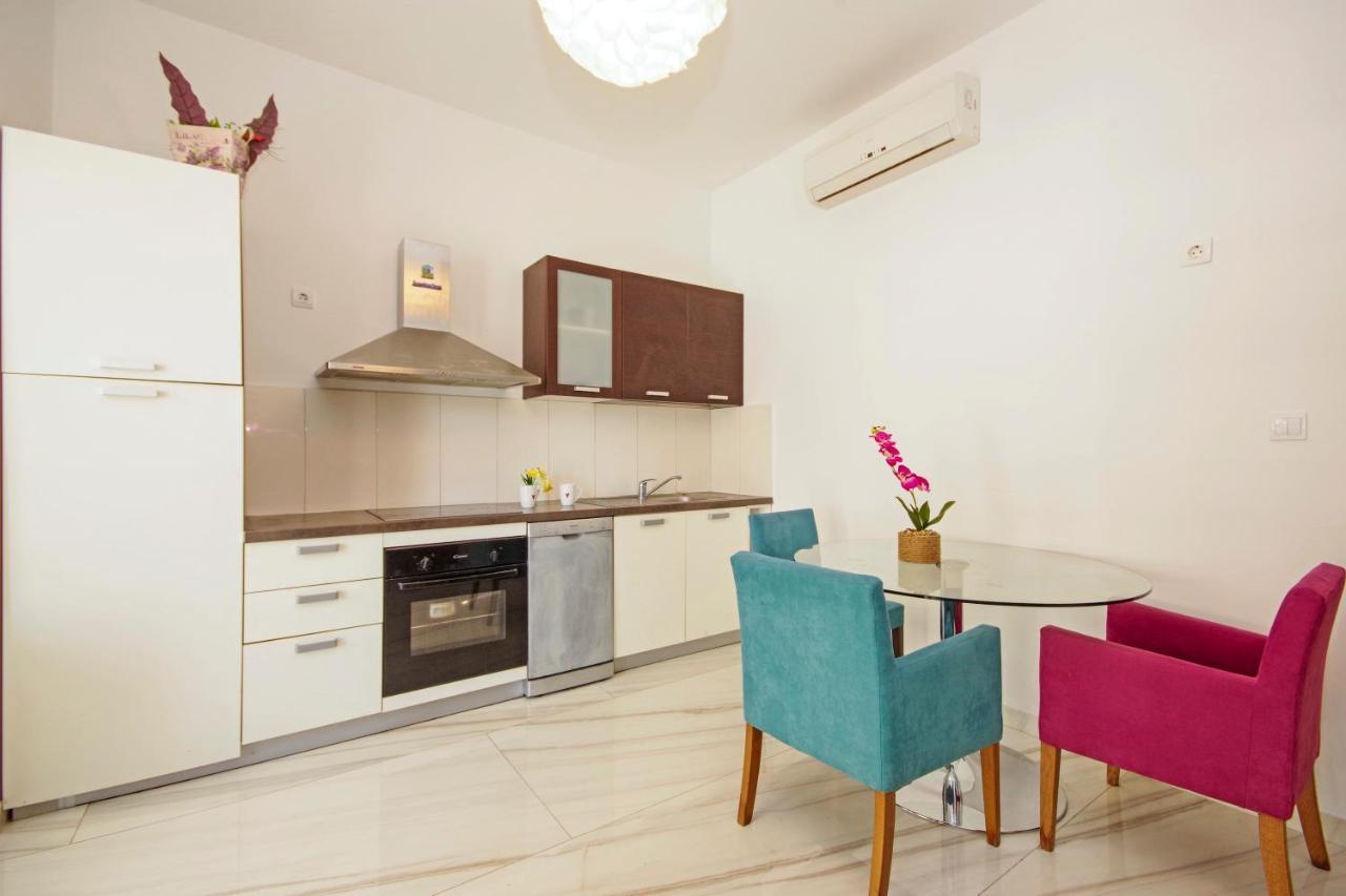 House Apartment Split