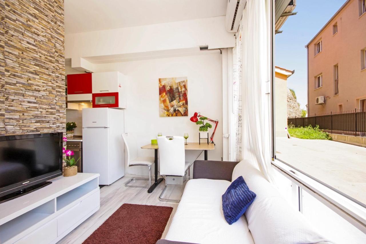 House Apartment Split