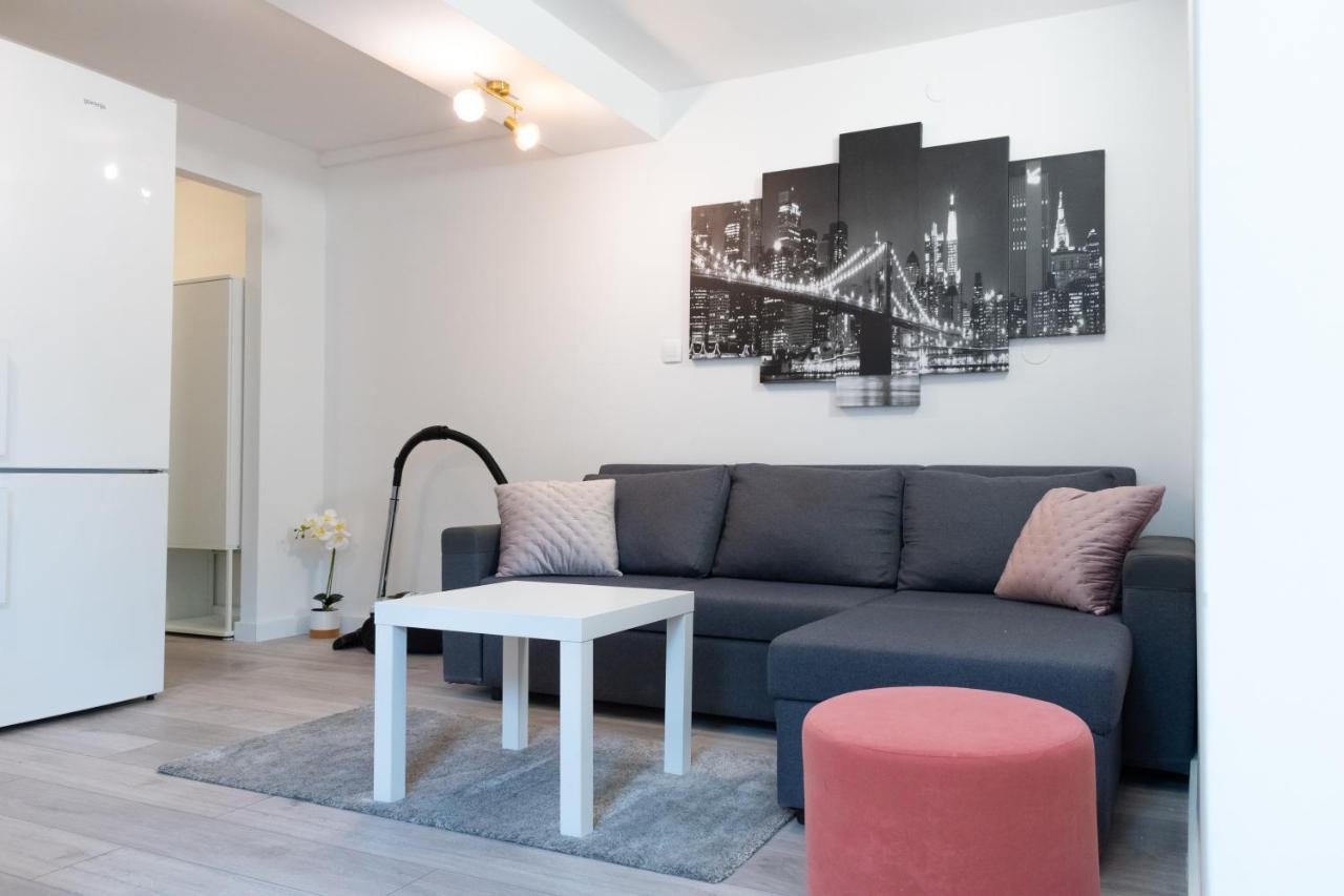Moon No.1 Apartment *