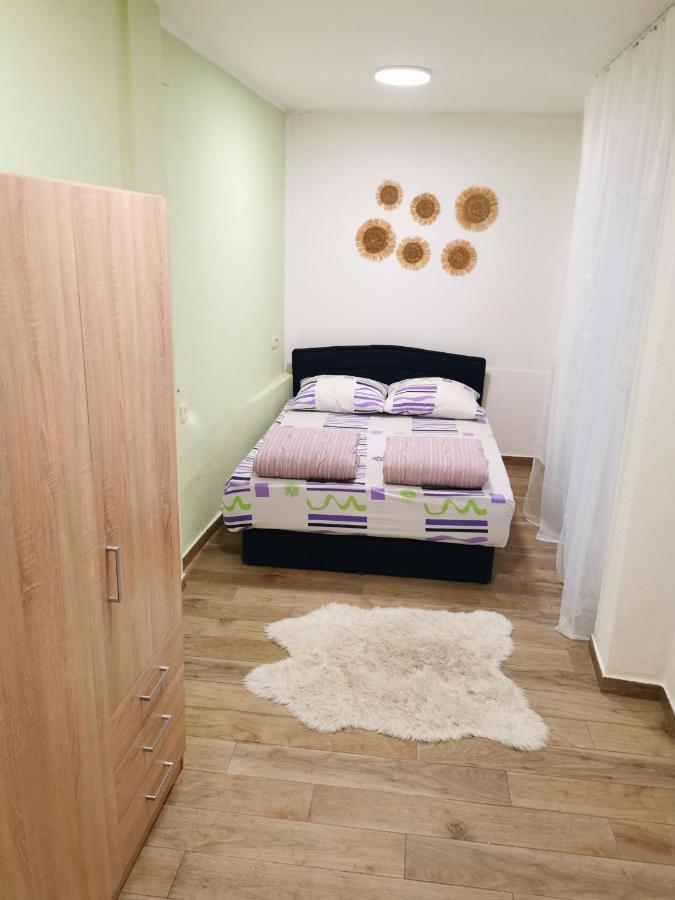 Jale Apartment
