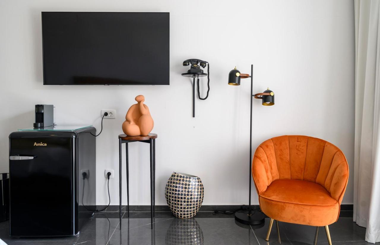 Gallery Luxury Suites & Rooms-Only Adults