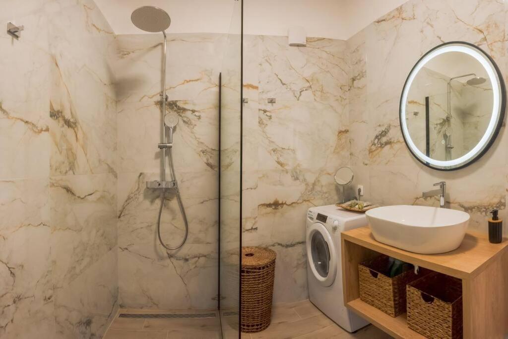 Apartment Luksuzni Ribica U Samom Centru Grada *