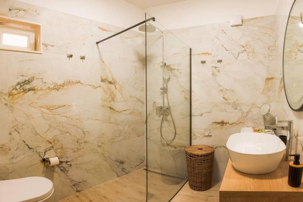 Apartment Luksuzni Ribica U Samom Centru Grada *