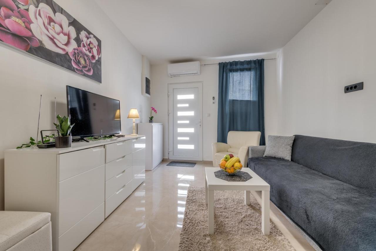 Apartment Andela 2bdrs & Free Wifi *