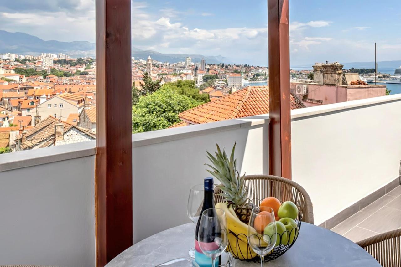 Aurelius Apartment *