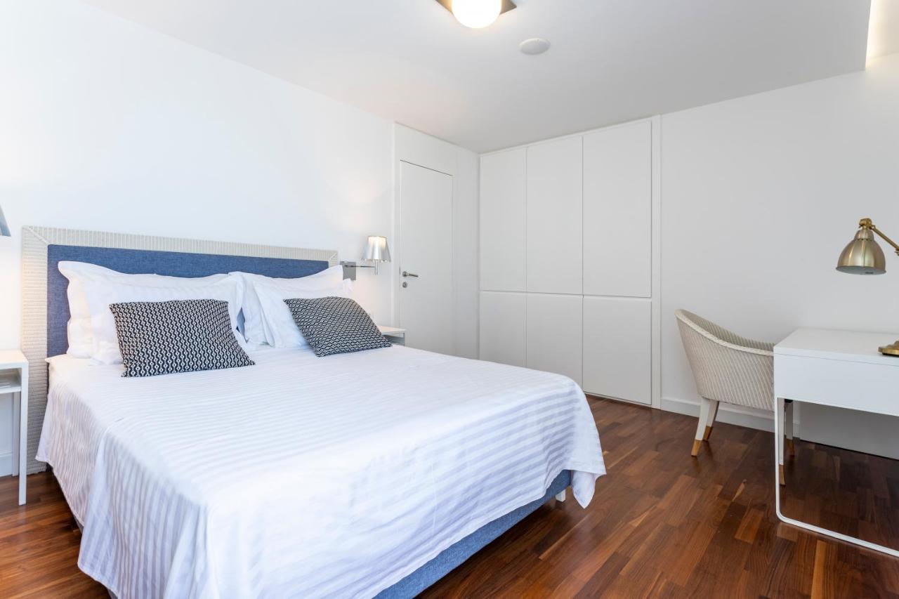 Blue Maris Apartment