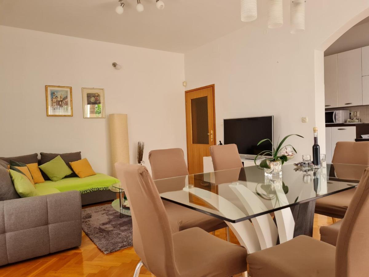 Ante 3* Split