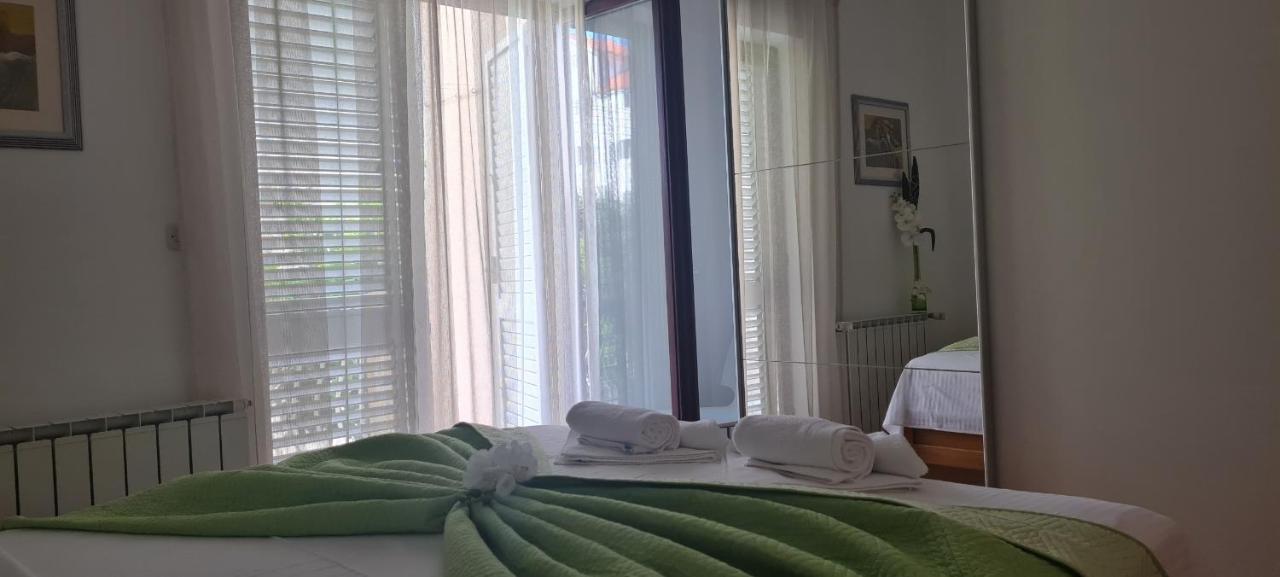 Ante Split