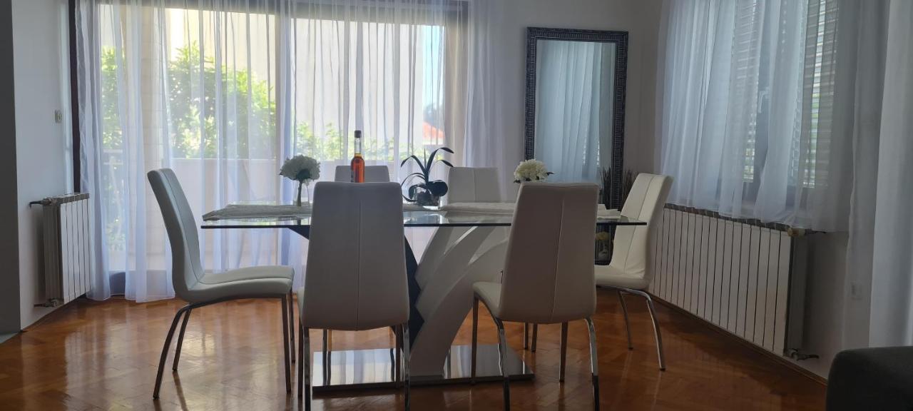Ante 3* Split
