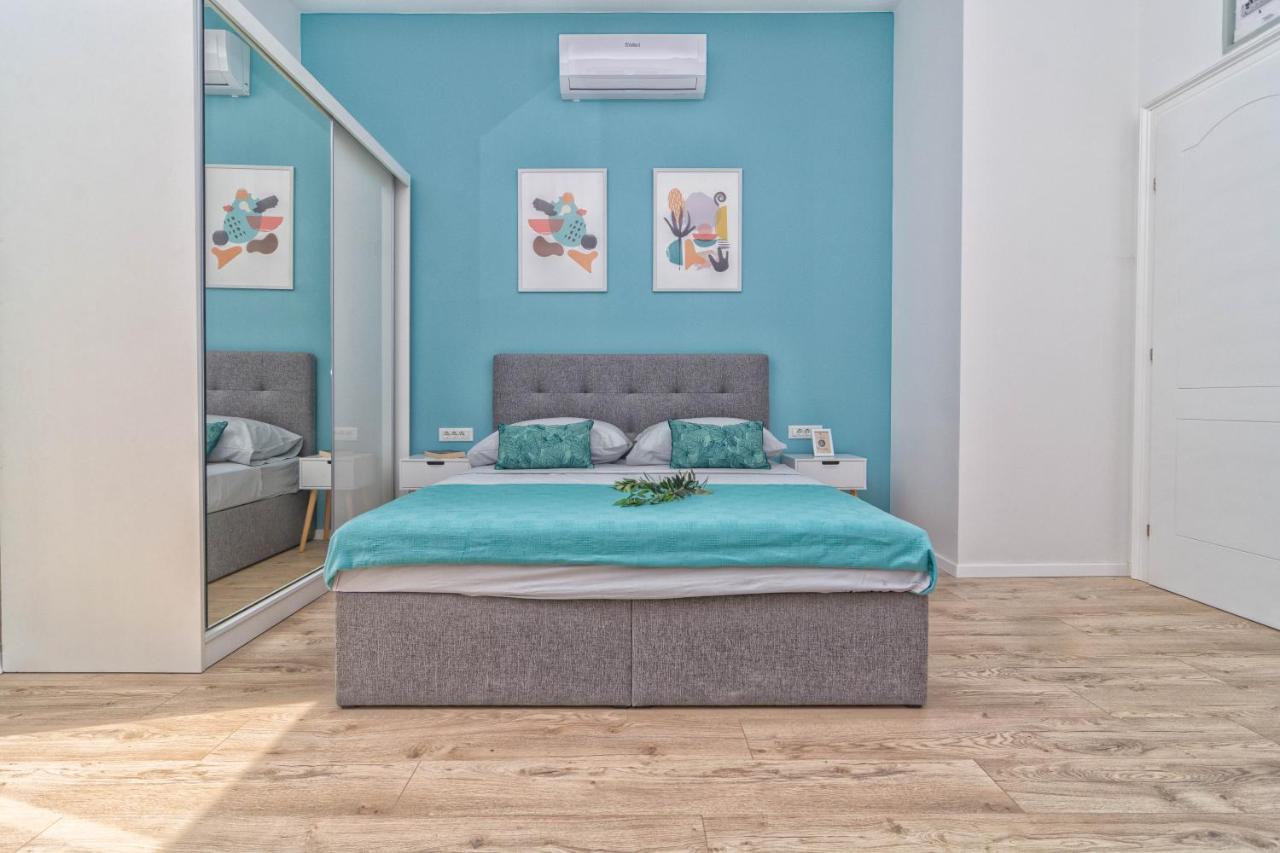 Little World Apartment