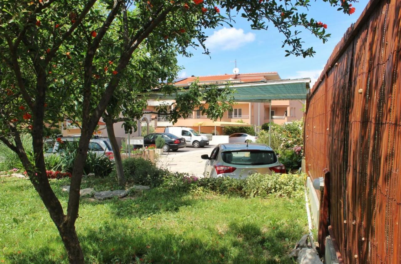 Taja, Cijela Kuca I Vrt Samo Za Vas Apartman