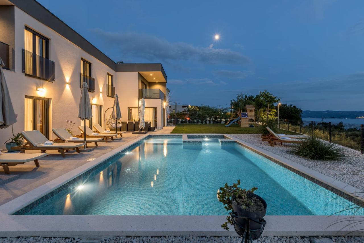 Argola Villa *