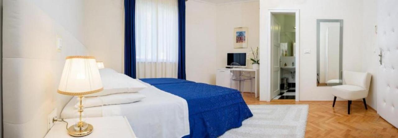 Palace Schoen Milesi - Esense Of Prestige - Private Pool - Free Parking - Old Money Style Luxury - Walking Distance To The Old Town, The And Amenities - Buralux Casa de hóspedes 4*