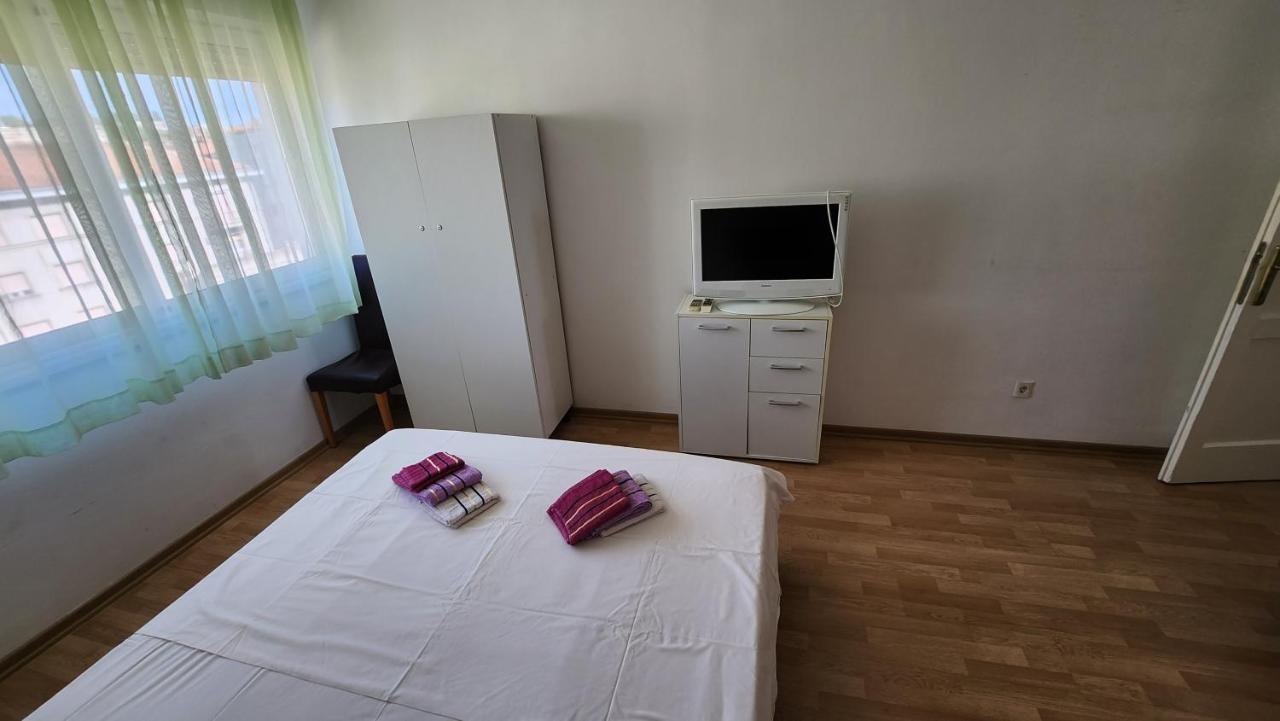 Live In Apartment