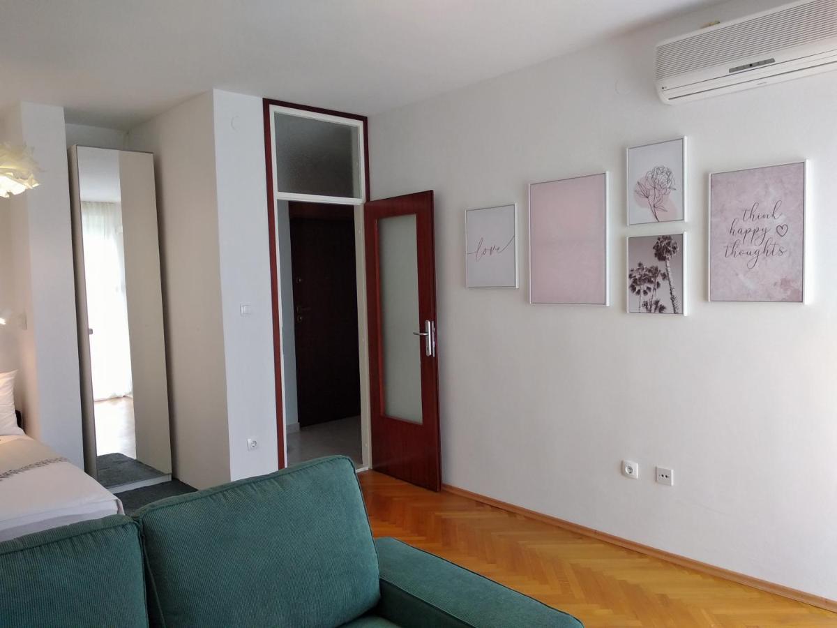 Sweet Apartment