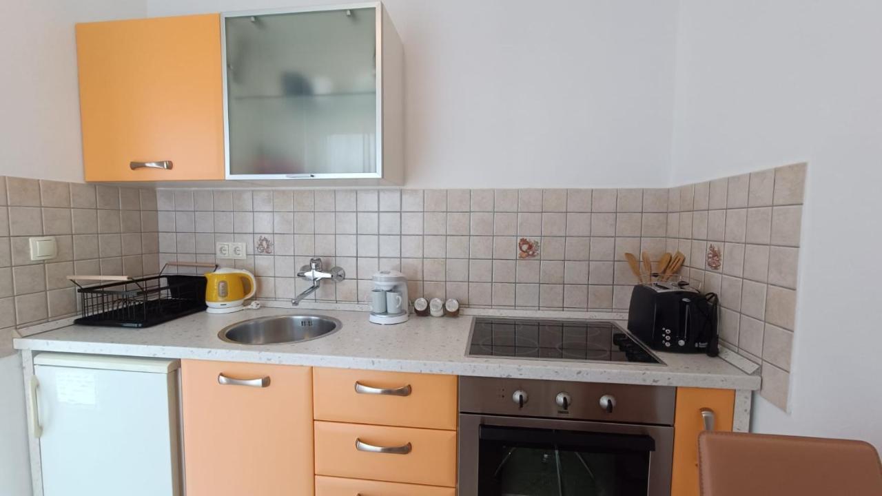 Sweet Apartment *
