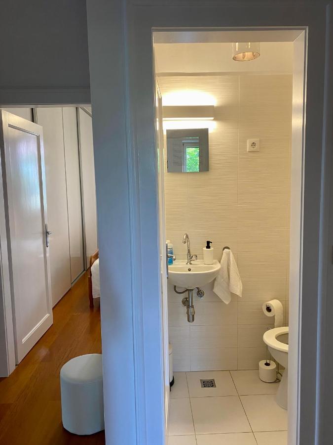 And Apartment *