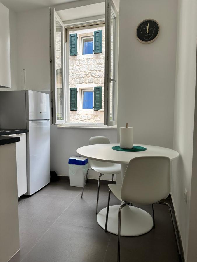 Old Town Apolon Luxury